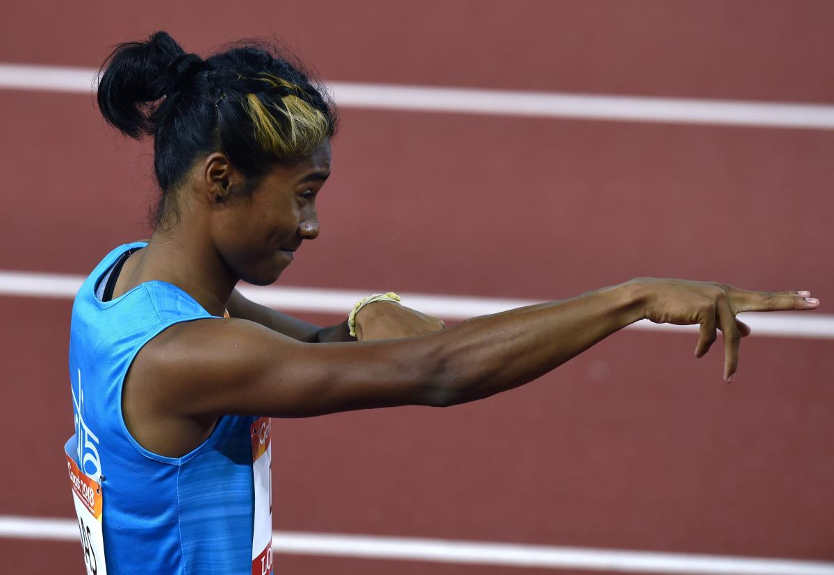 Hima wins gold in 300m in Czech Republic