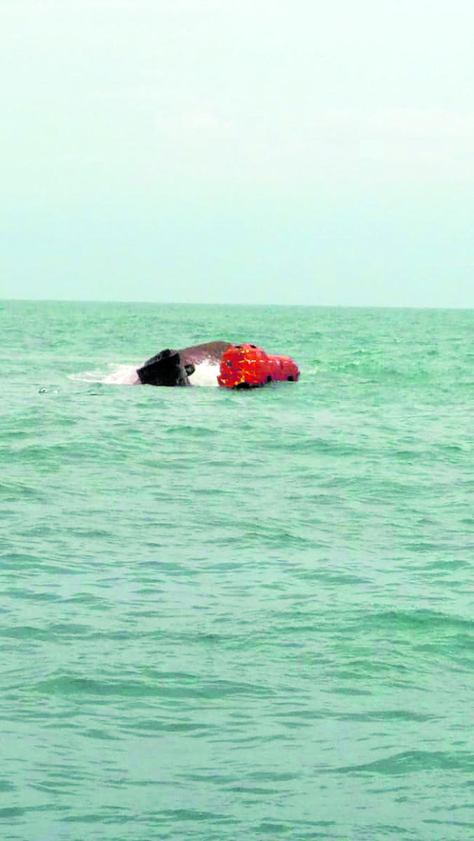 Abandoned dredger Tridevi Prem sinks