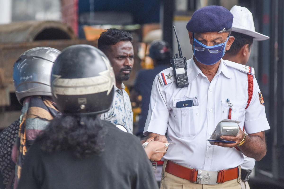 Repair bad roads before imposing hefty fines: Citizens