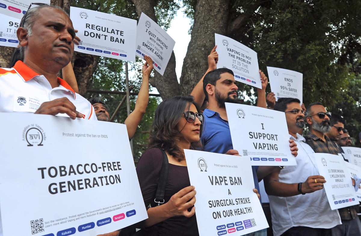 Regulate use of e-cigarette, don't ban it: vapers' body Regulate use of e-cigarette, don't ban it: vapers' body