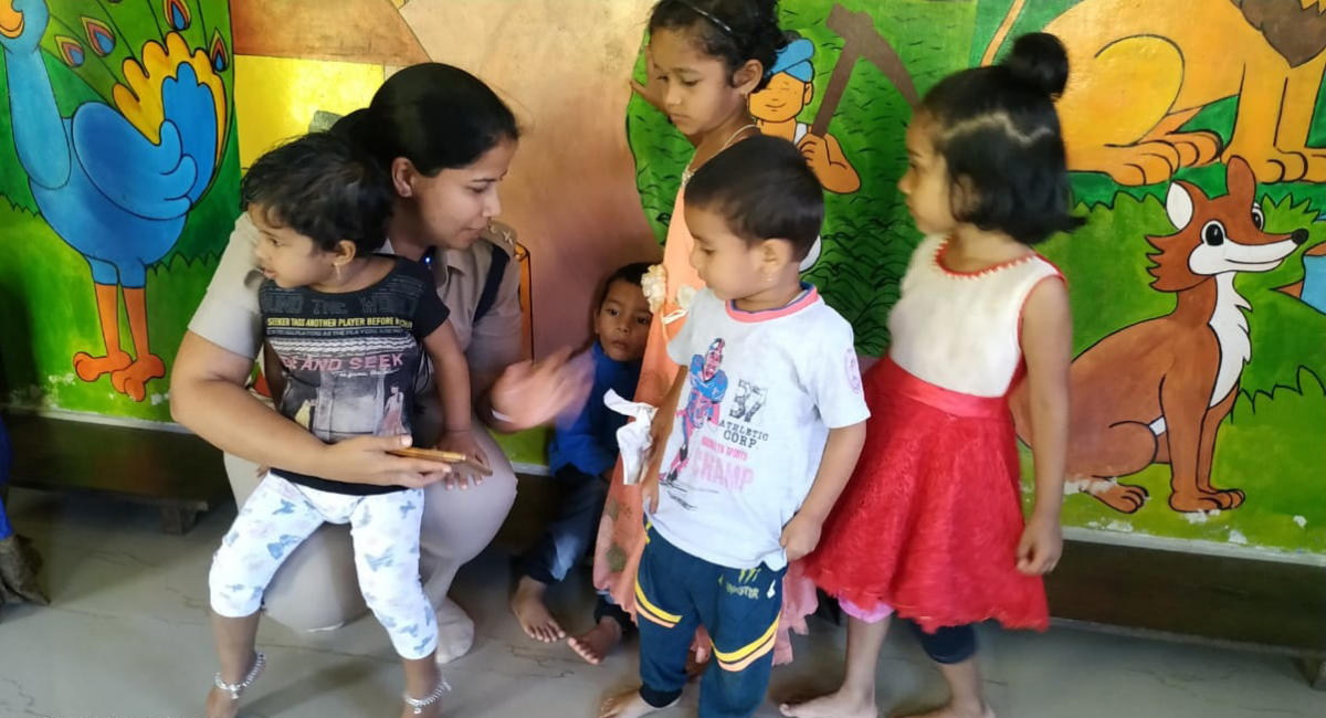 Kodagu SP sends kid to anganwadi, sets example