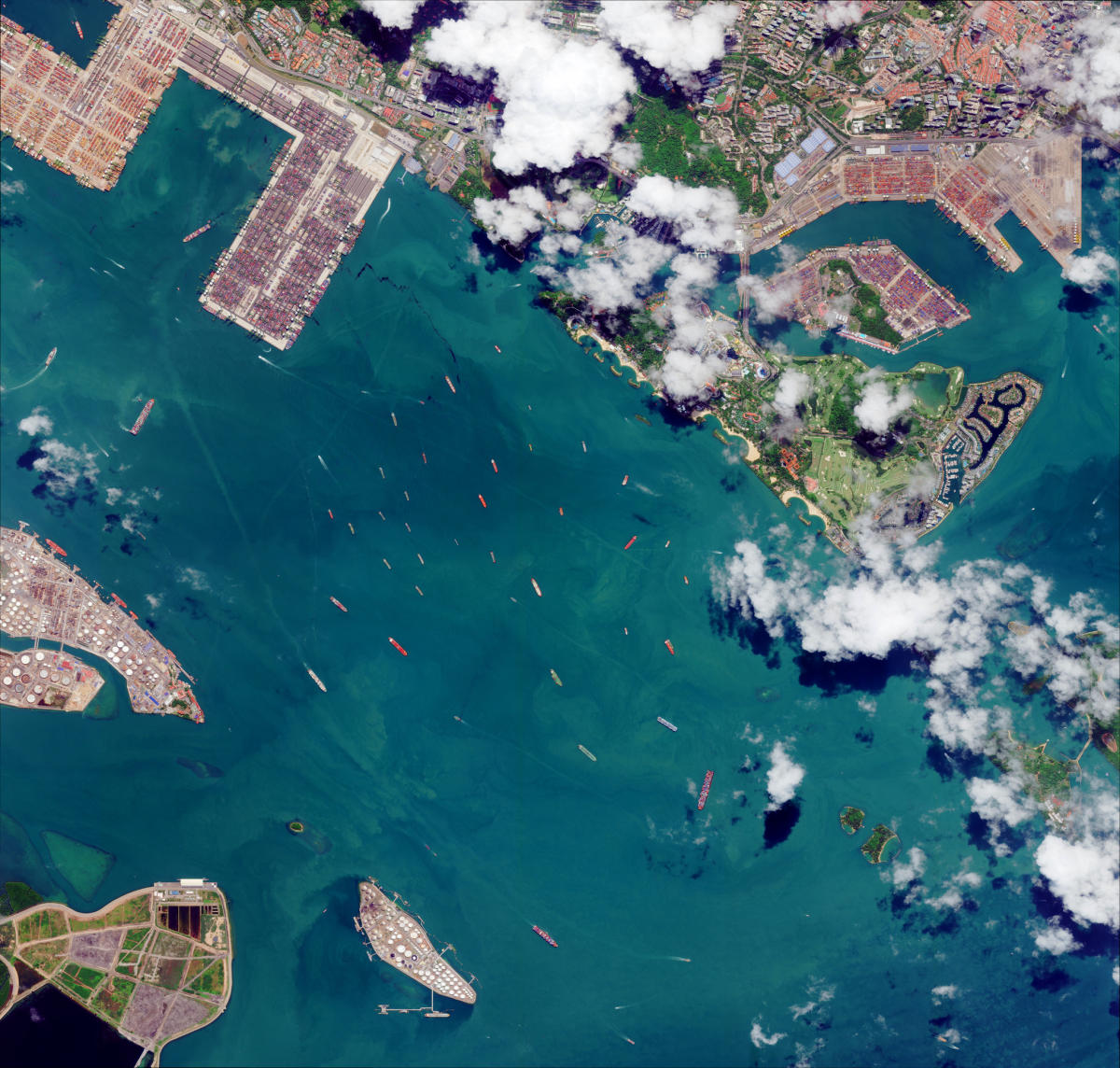 Discovering and exploring the earth from space