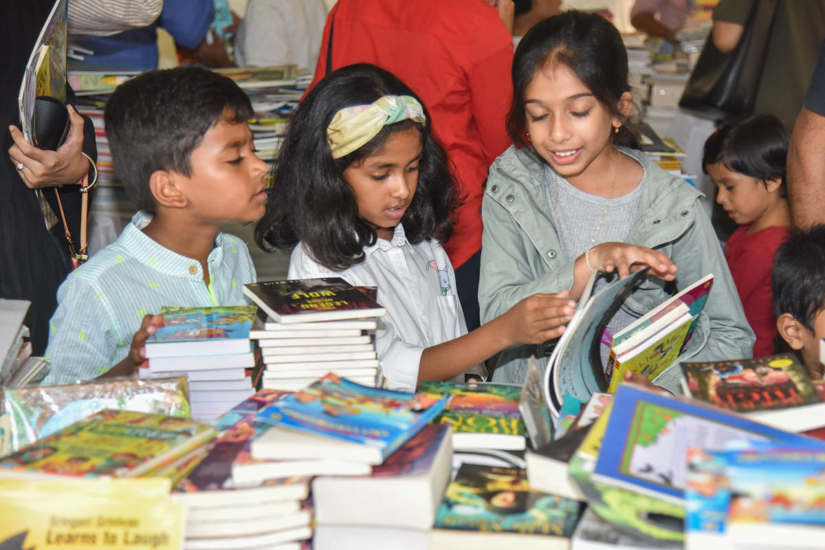 Manoeuvre back to books