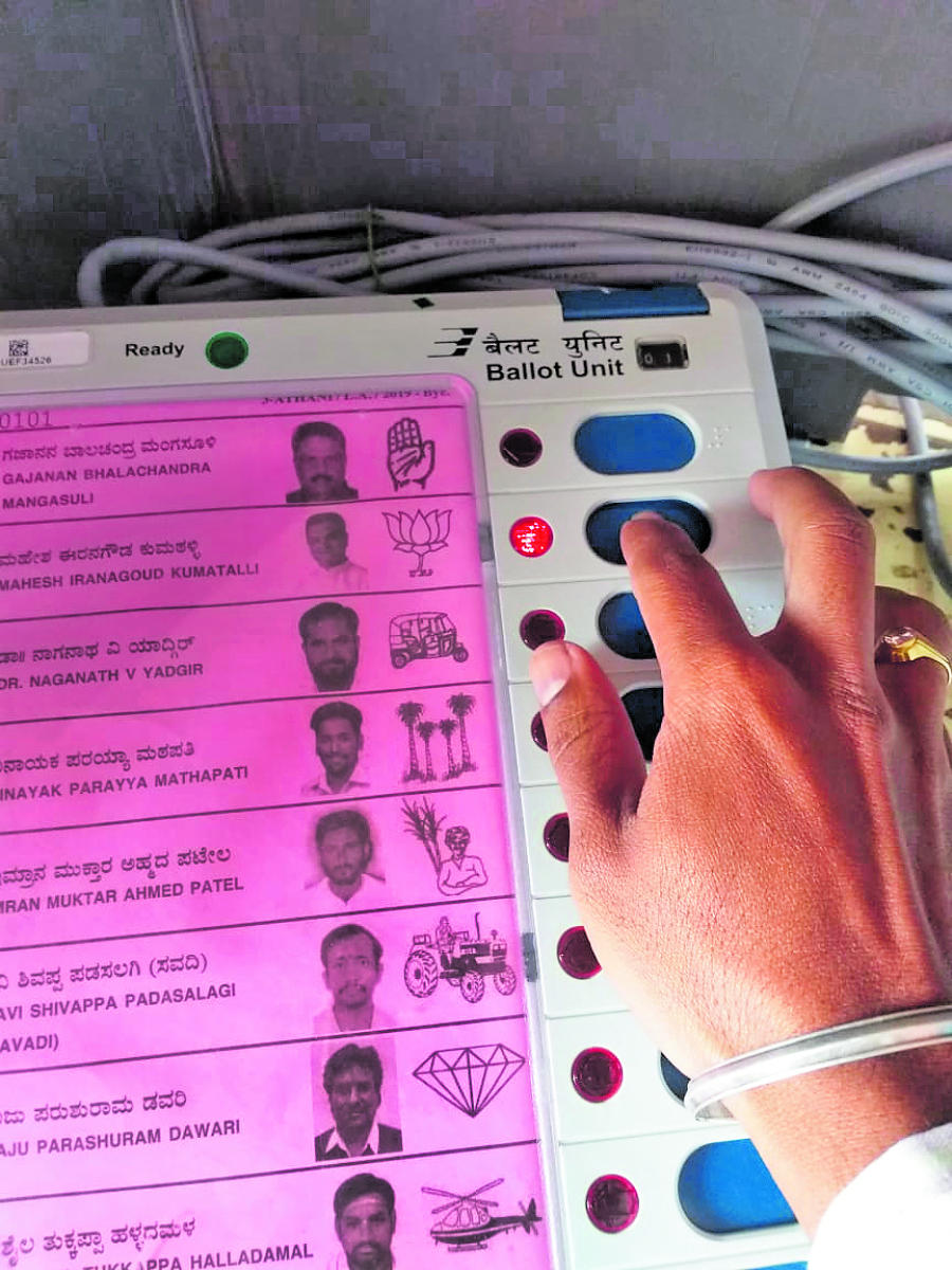 Blatant breaches of secrecy of ballot in Athani