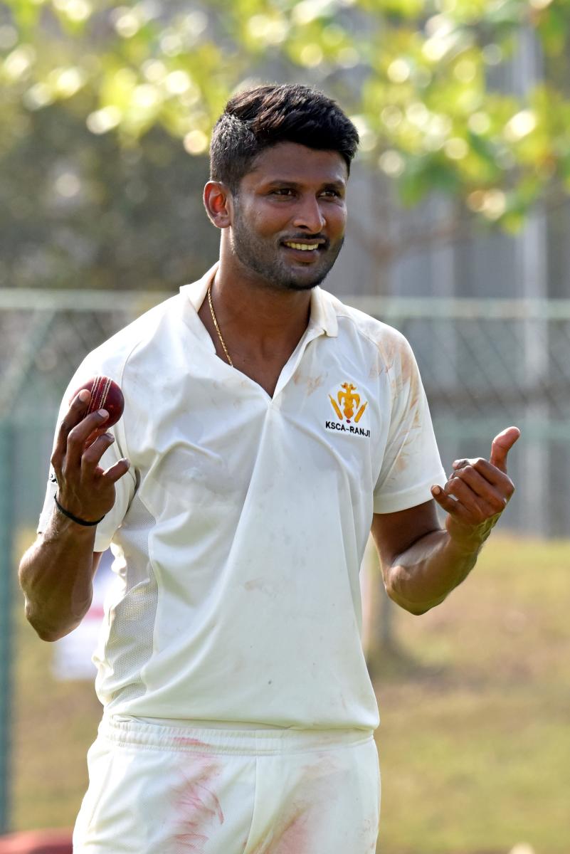 Toe fracture rules Gowtham out