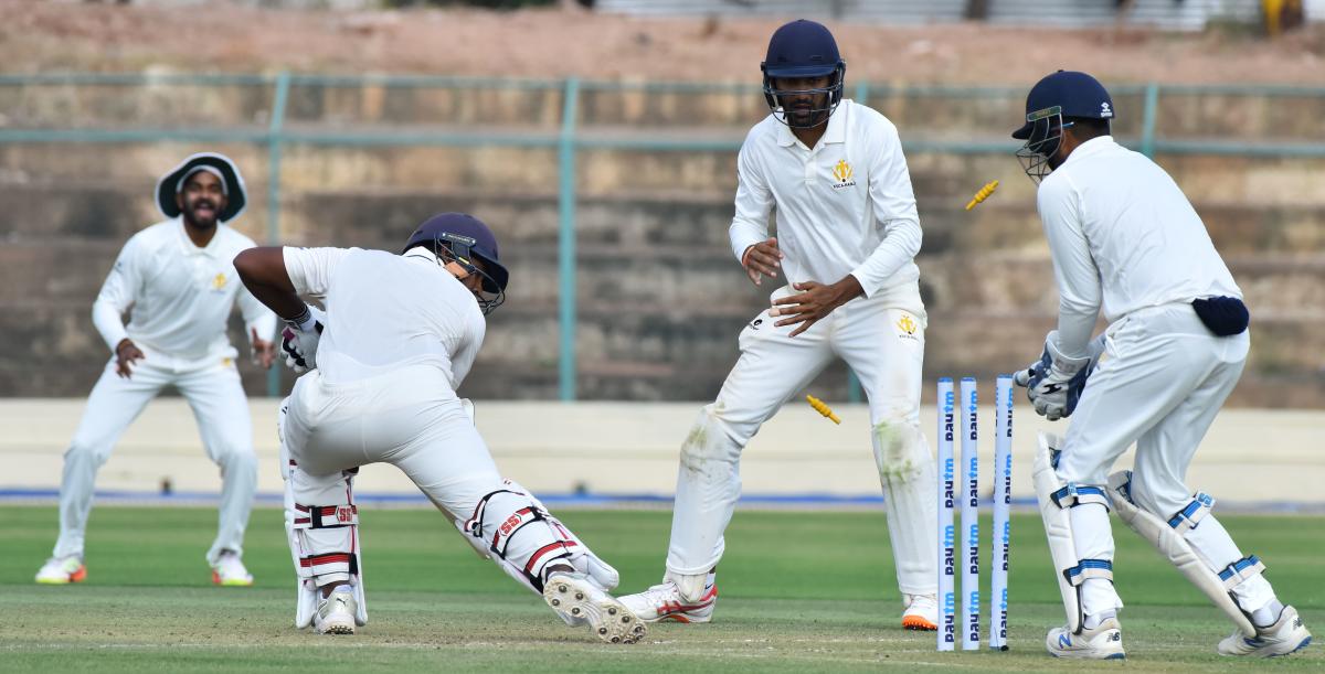 Ranji Trophy: Juyal resists but Mithun persists