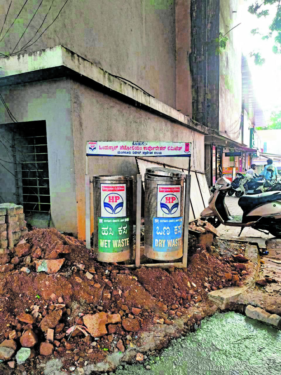 Twin litter bins turn into an eyesore in M'luru