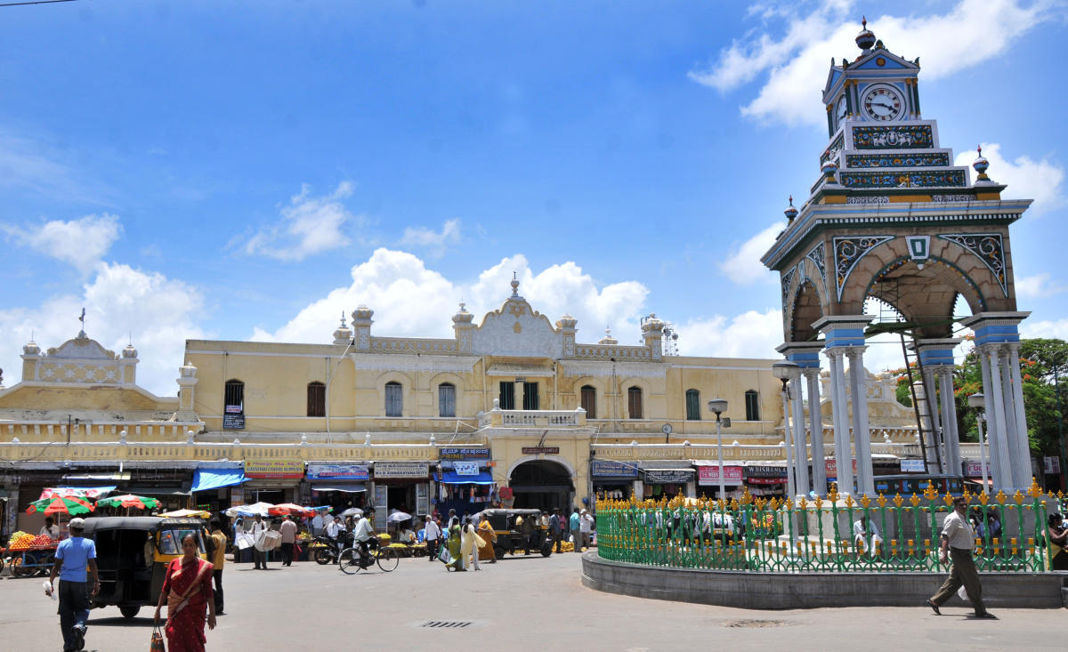 Fate of Devaraja Market, Lansdowne building in talks