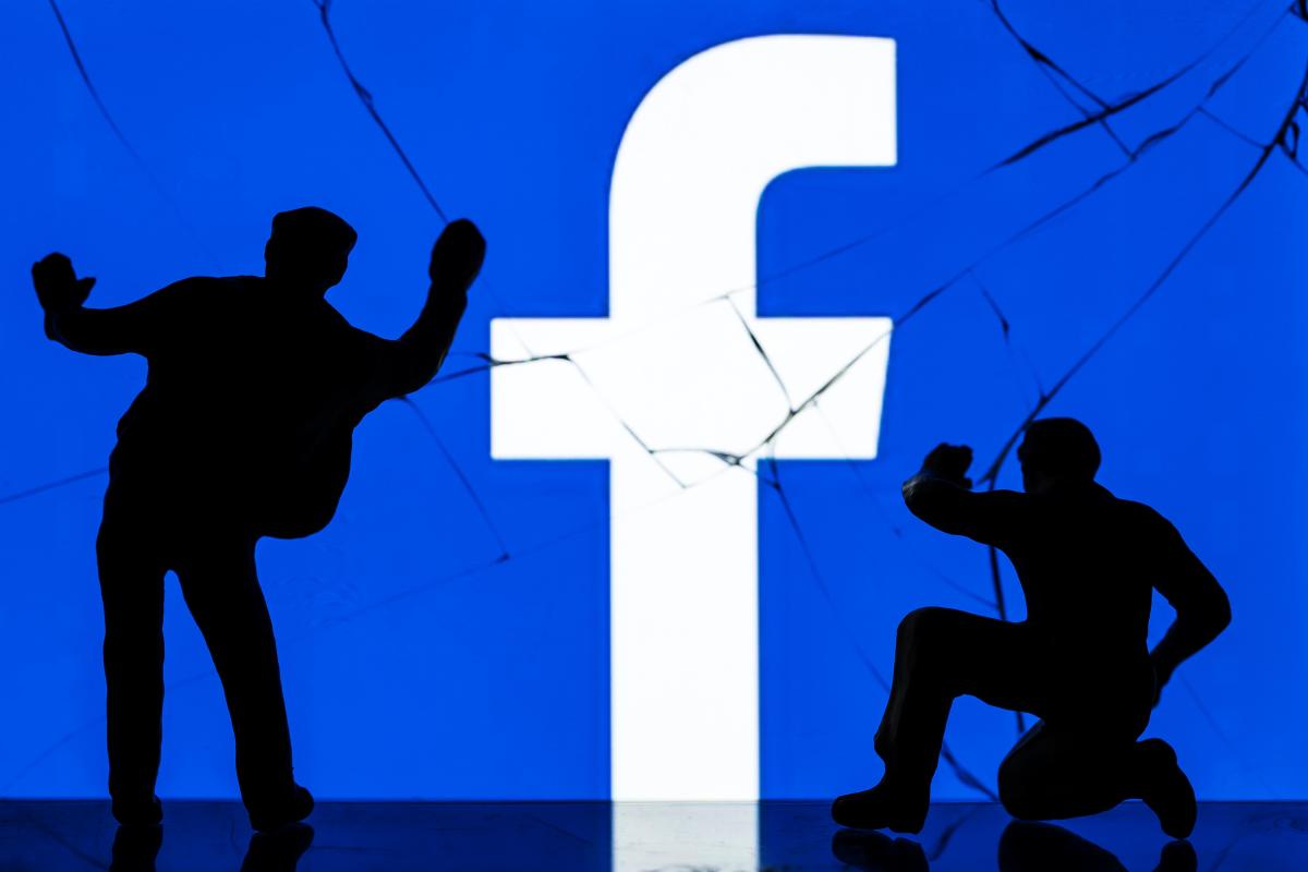 Russian court fines Facebook $63,000 over data law breach: RIA