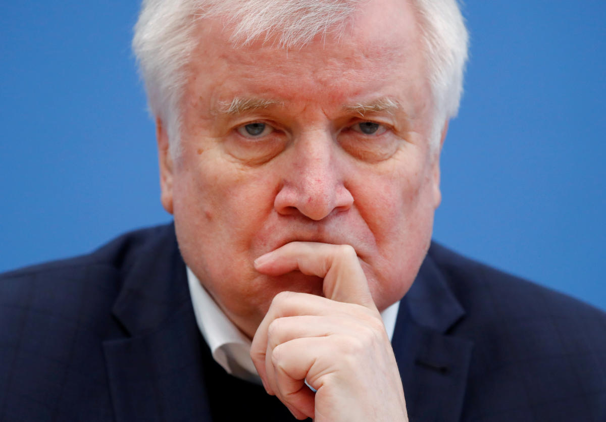 Security threat 'very high' from German far-right: Interior minister