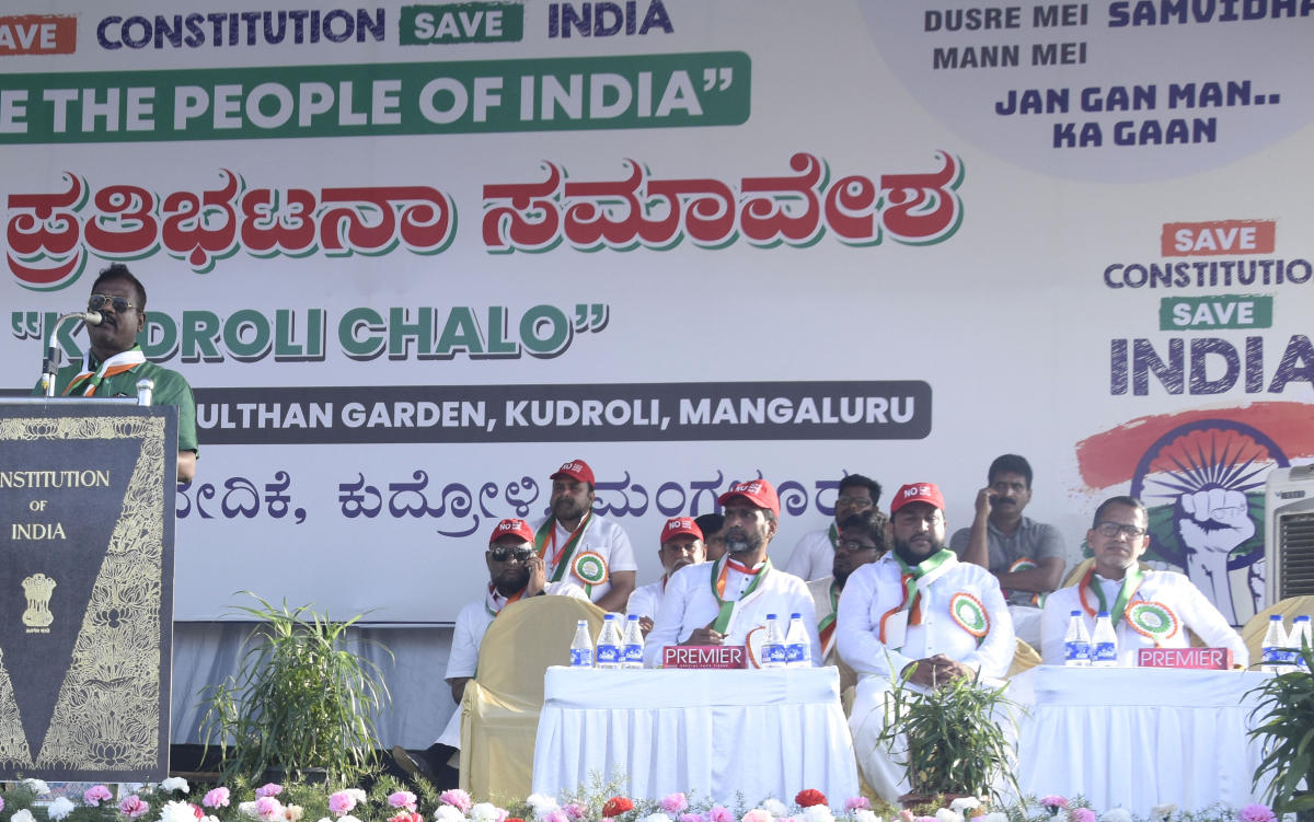 'Modi, Shah should first give proof of their education'