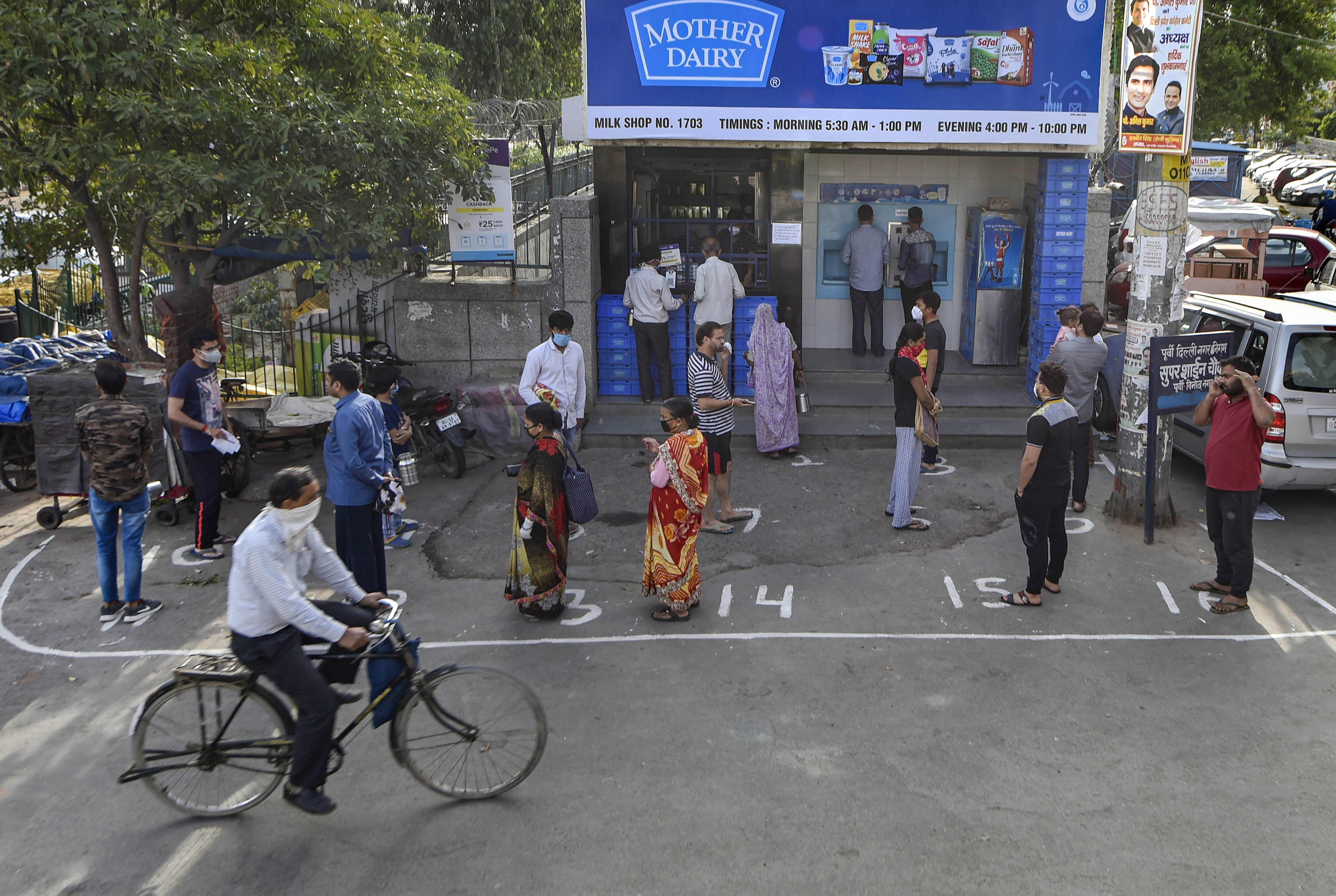 Coronavirus lockdown: Mother Dairy doubles supply of fruits, vegetables in Delhi-NCR