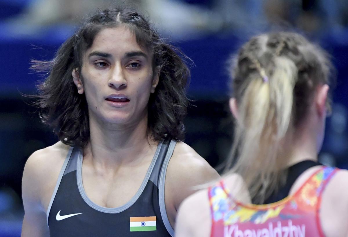 Asian Wrestling C'ships: Vinesh defeated by nemesis Mukaida, Sakshi in hunt for gold