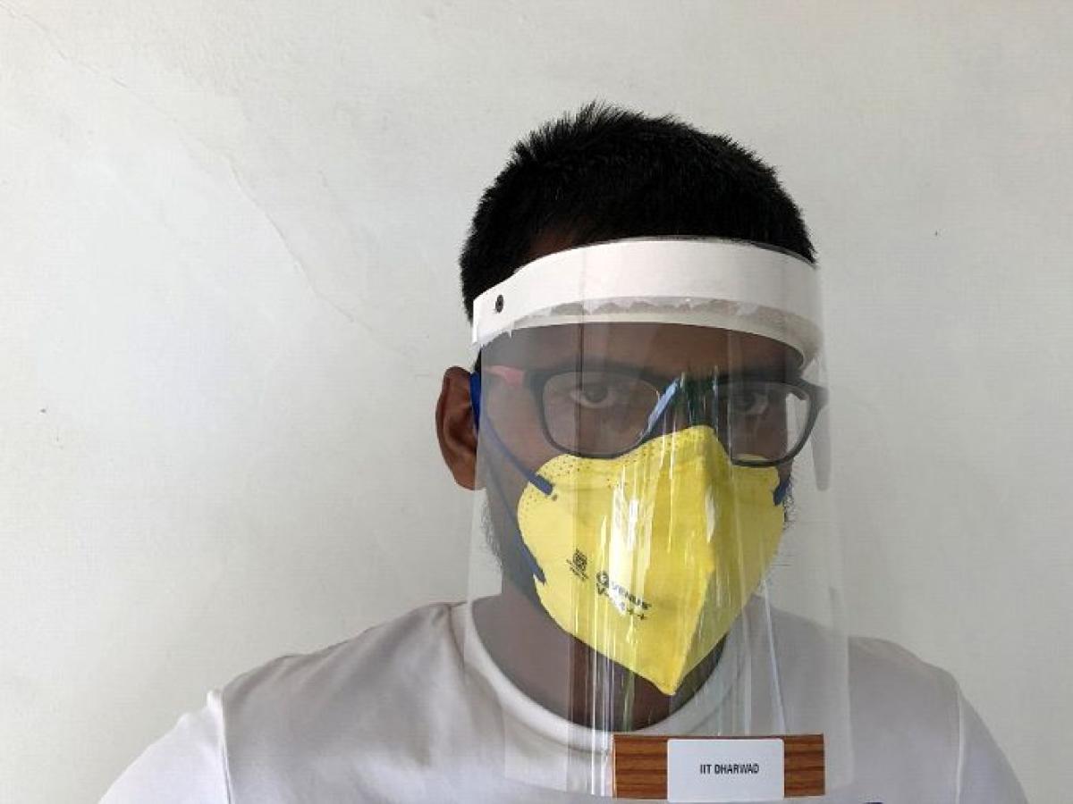 IIT-Dharwad delivers home-made face shields to KIMS