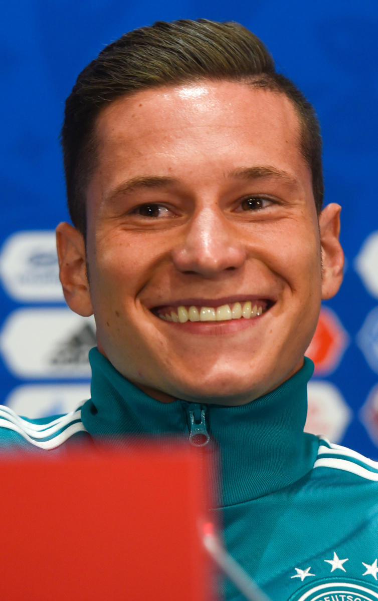 Draxler chuckles at Mexico scandal