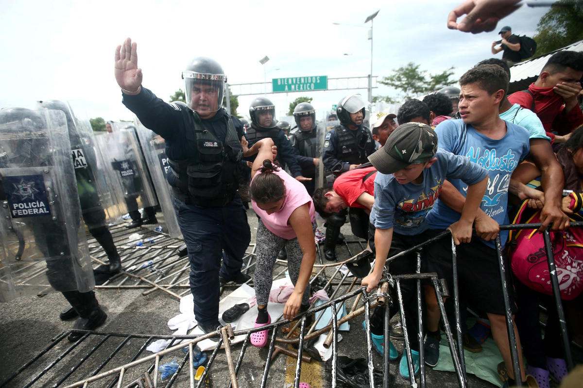 Migrant caravan halted in Guatemala-Mexico border