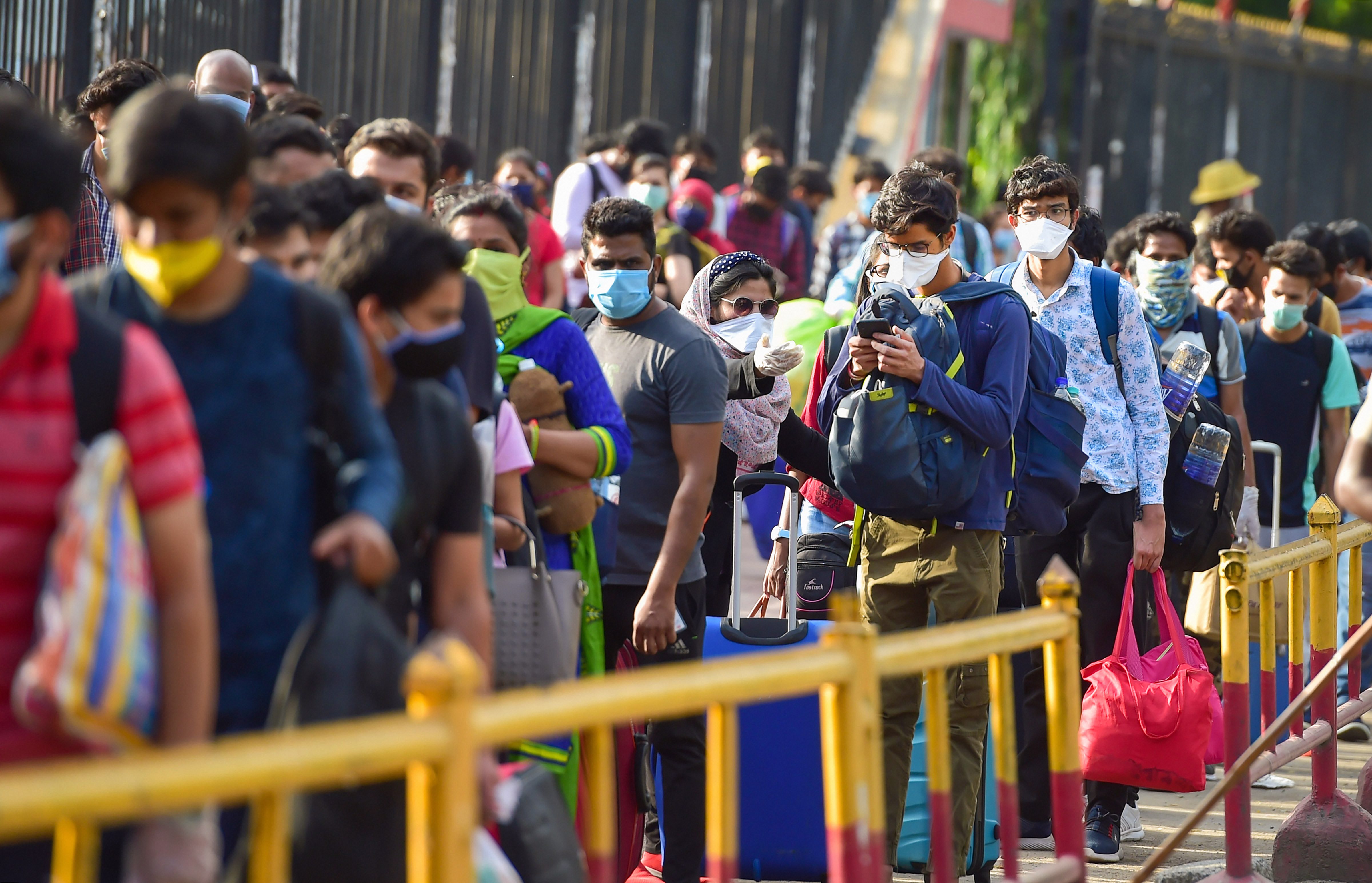 Coronavirus: All 33 passengers in special bus from Ahmedabad test positive