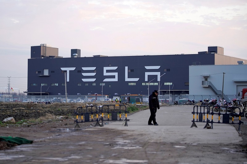 GM to tout its electric vehicles to investors swooning over Tesla