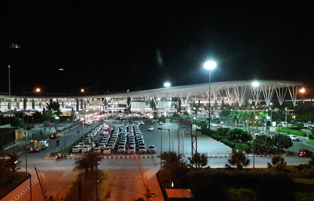Smugglers’ vendetta? 21 customs officials in dock