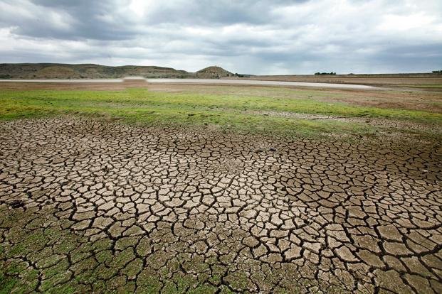 Droughts, floods leave Maharashtra farmers in the lurch