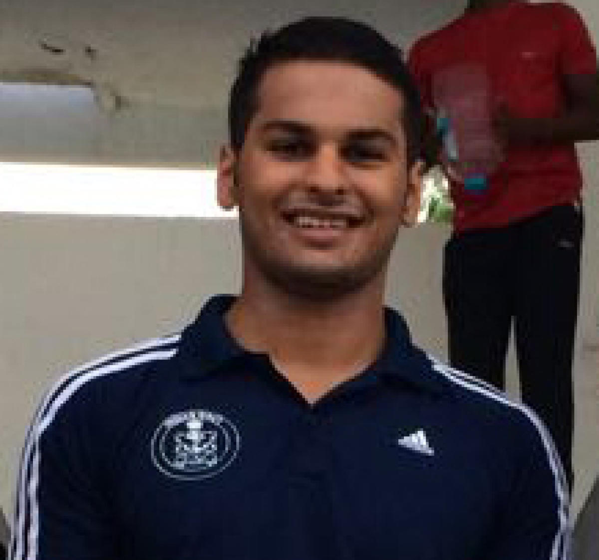 Vaishnav creates ripples in inter-services aqua c'ship