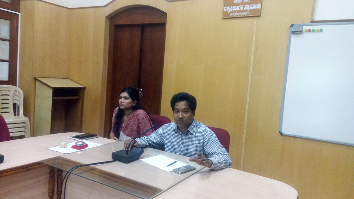 Chikkamagaluru DC warns of action