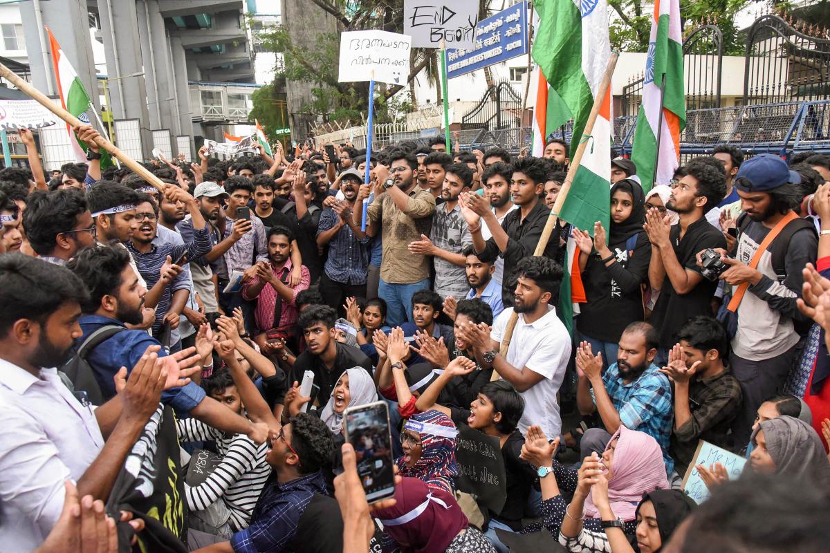 CAA protest: SFI, ABVP clashes erupt in Kerala