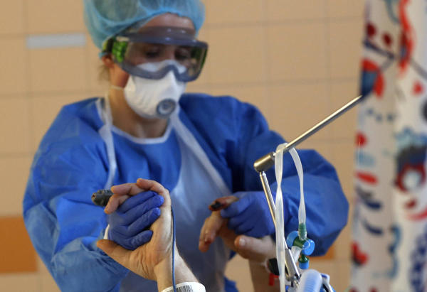 Coronavirus: We must involve medical students