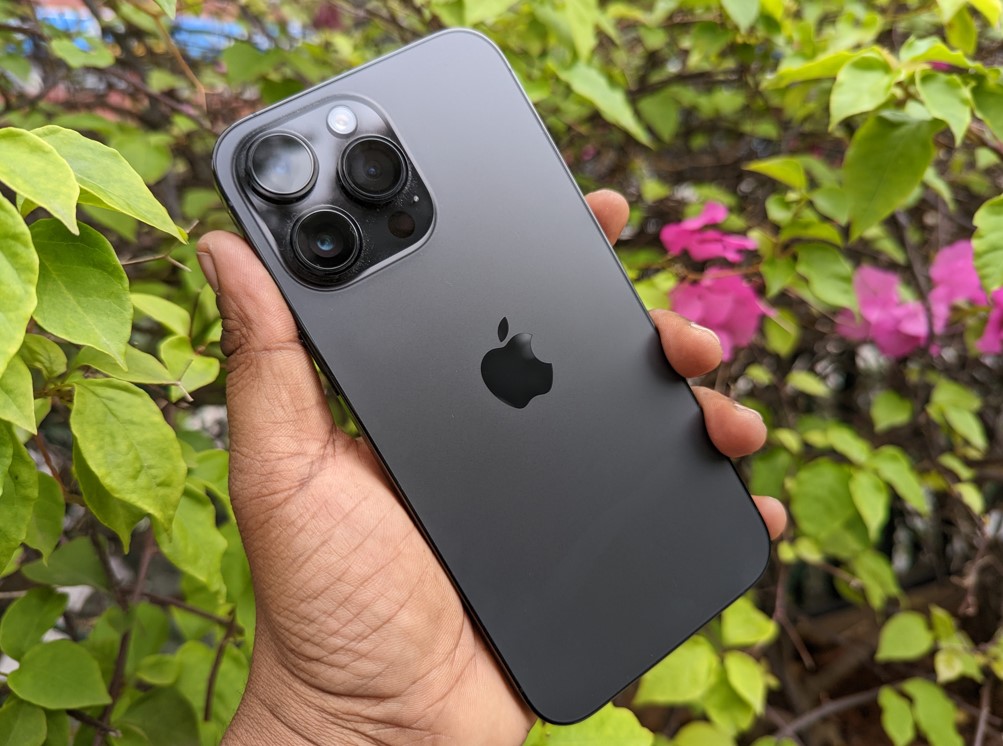 Apple iPhone 14 Pro Max. Credit; DH Photo/KVN Rohit