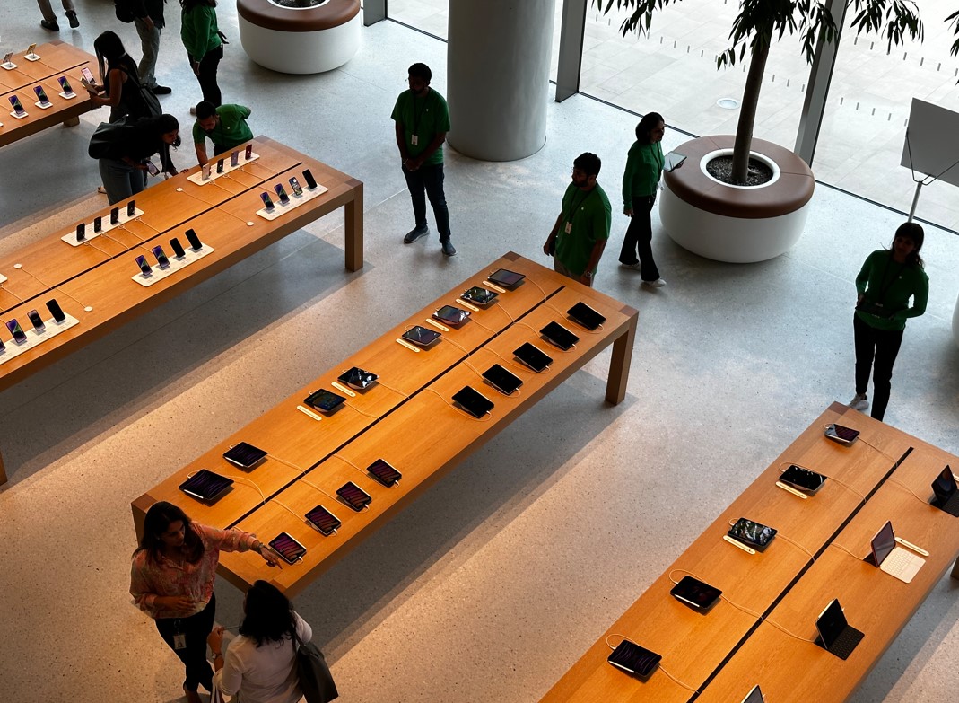 Apple BKC store. Credit: DH Photo/KVN Rohit