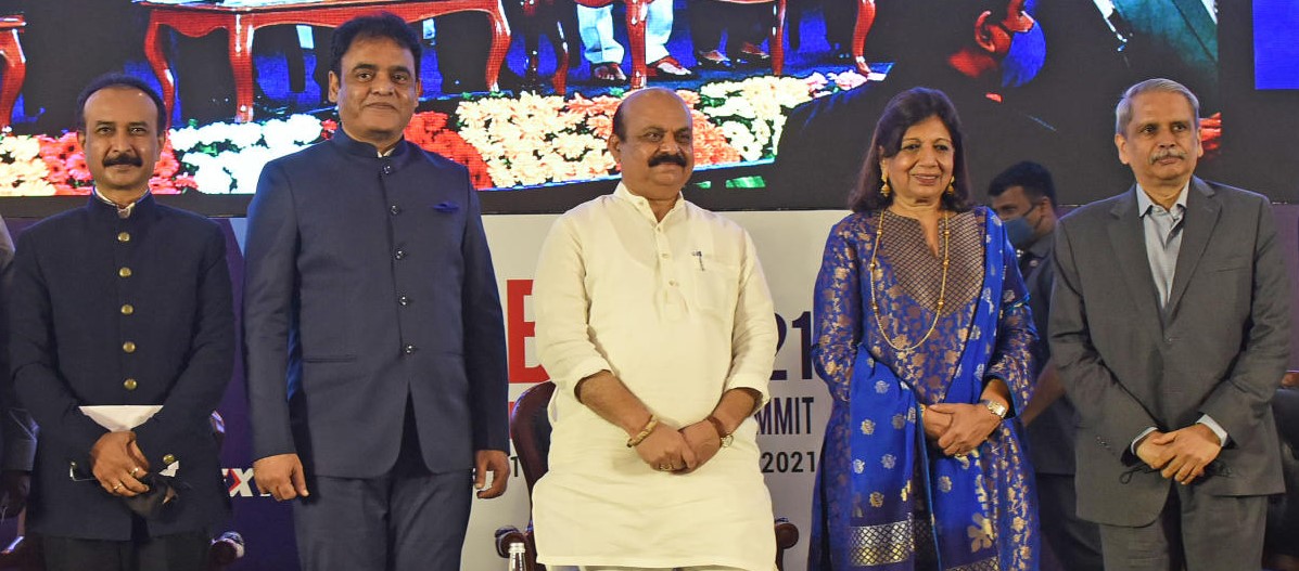 (L-R) Prashanth Prakash, Partner, Accel, Minister for Higher Education, IT and BT, Science and Technology, Skill Development, Entrepreneurship and Livelihood CN Ashwath Narayan, Chief Minister Basavaraj Bommai, Biocon Ltd Executive Chairperson Kiran Mazumdar-Shaw, and Infosys co-founder and former CEO Kris Gopalakrishnan during the inauguration of the 24th edition of Bengaluru Tech Summit on Wednesday, November 17, 2021. DH PHOTO/PUSHKAR V