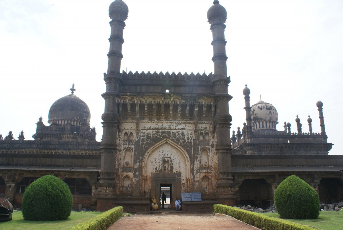 Ibrahim Roza, Vijayapura