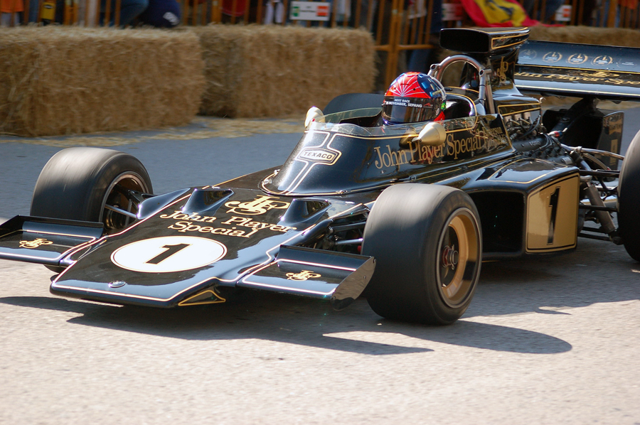 Emerson Fittipaldi driving a Lotus car. Picture credit: commons.wikimedia.org/ espinya