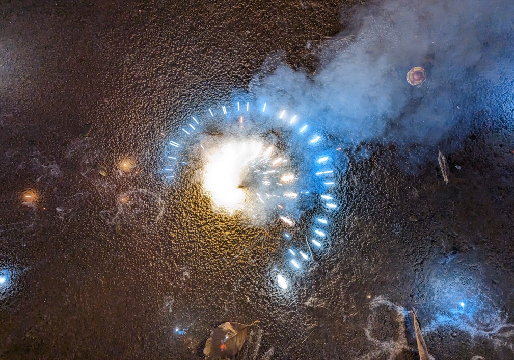 Google Pixel 7 Pro's camera sample of a chakra firecracker variant captured in the night. Credit: DH Photo/KVN Rohit