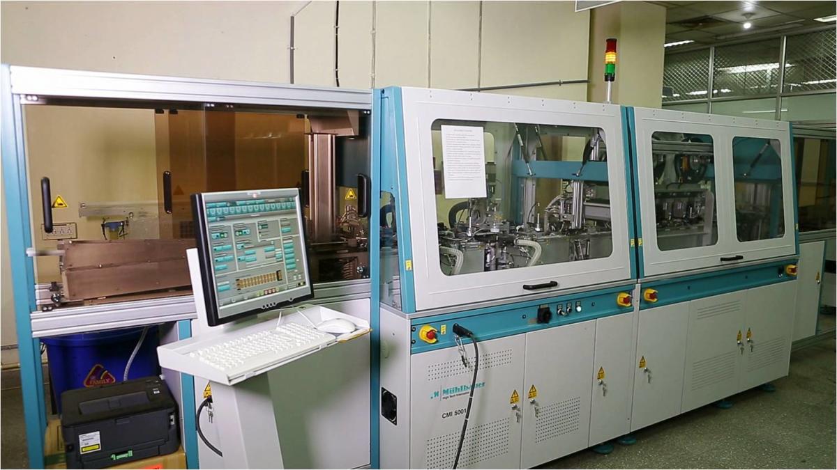Card manufacturing unit