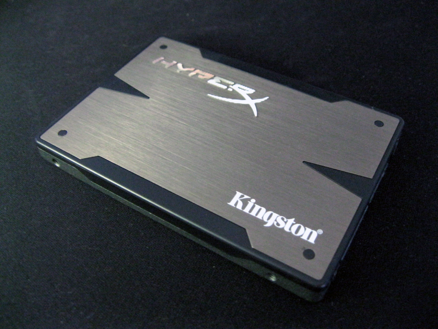 A SATA solid state drive. Picture credit: pt.wikipedia.org/ Santeri Viinamaki
