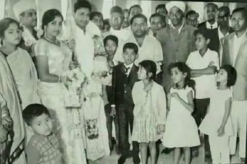 Dr Rajkumar at a ‘dignitary show’ in Navrang theatre.