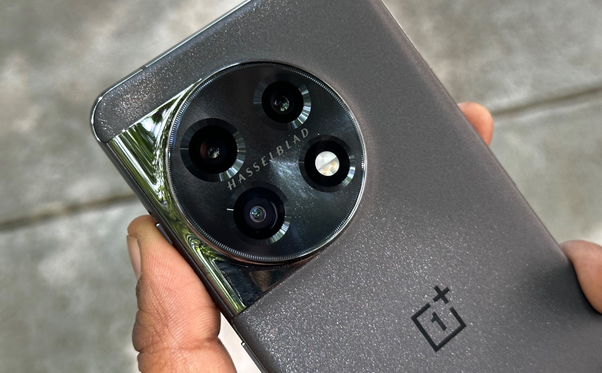 OnePlus 11 5G. Credit: DH Photo/KVN Rohit