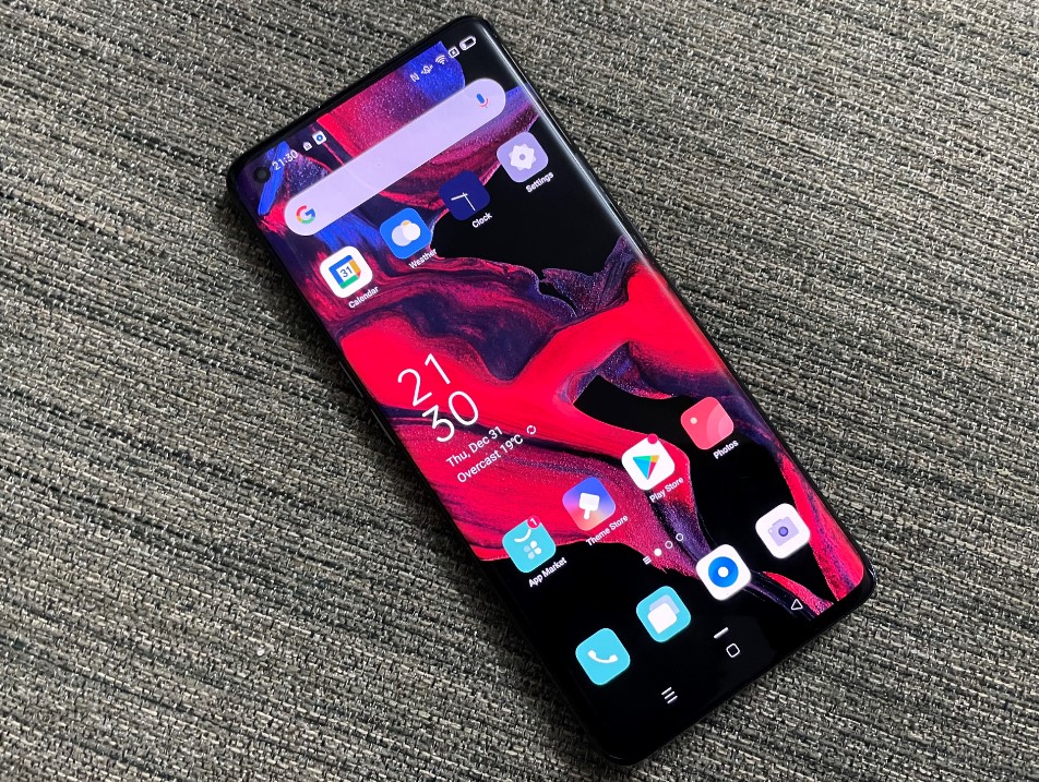Oppo Find X2. Credit: DH Photo/KVN Rohit