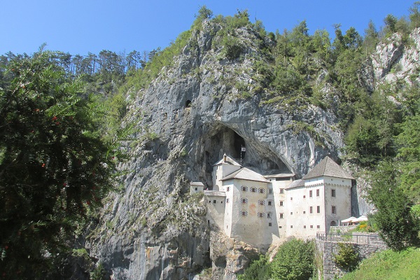 Predjama Castle
