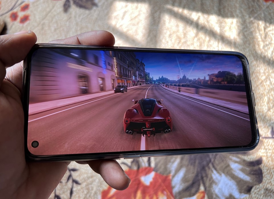 Asphalt 9: Legends game played on Realme GT 5G. Credit: DH Photo/KVN Rohit