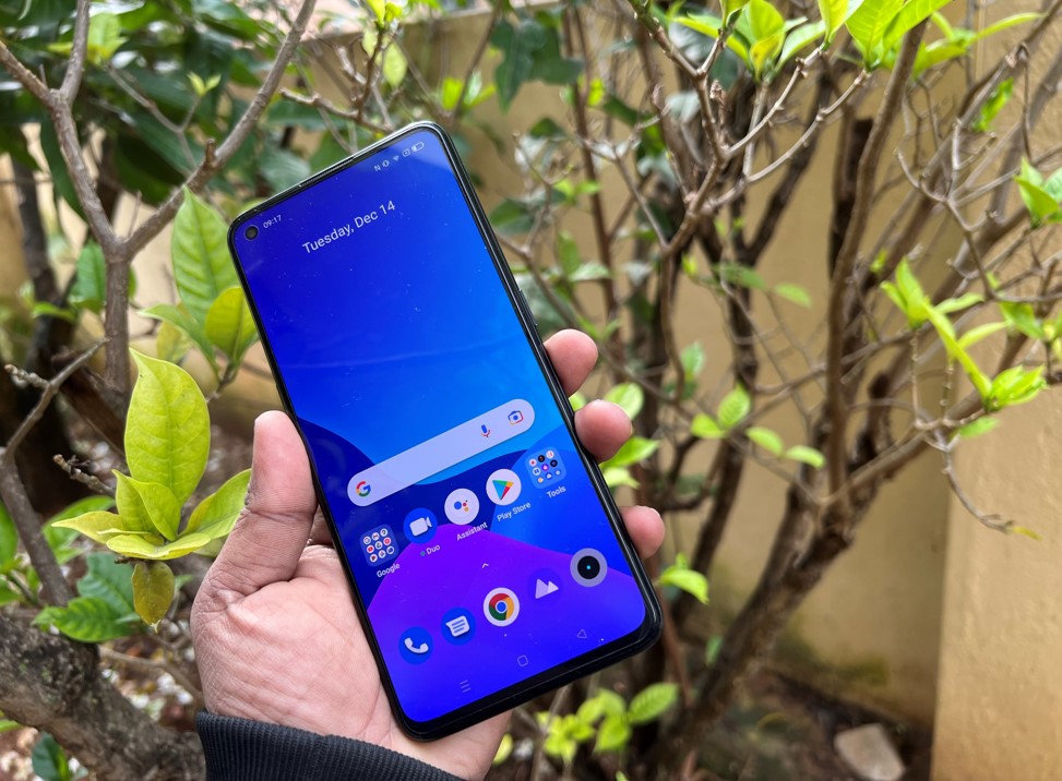 Realme GT Neo 2. Credit: DH Photo/KVN Rohit