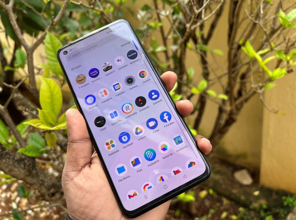 Realme GT Neo 2. Credit: DH Photo/KVN Rohit