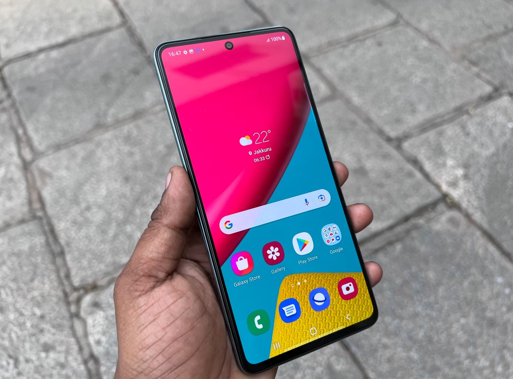 Samsung Galaxy M53 5G. Credit: DH Photo/KVN Rohit