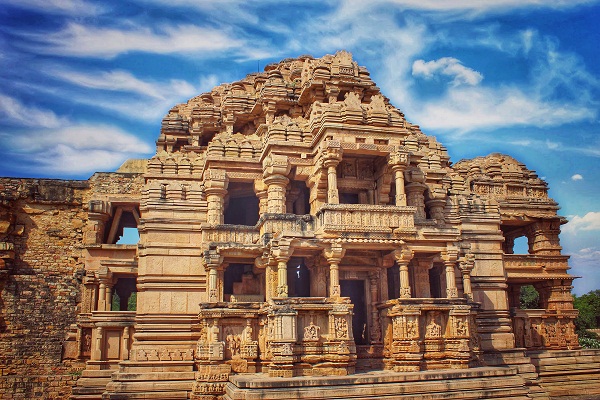 Saas bahu or Sahastrabahu temples.