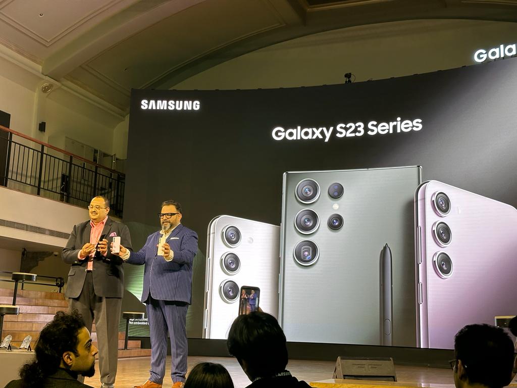 (Left)Raju Pullan, Senior Vice President, Samsung India and (right) Aditya Babbar, Senior Director and Marketing Head for Samsung India at the Galaxy S23 series launch, Samsung Opera House, Bengaluru. Credit: DH Photo/KVN Rohit