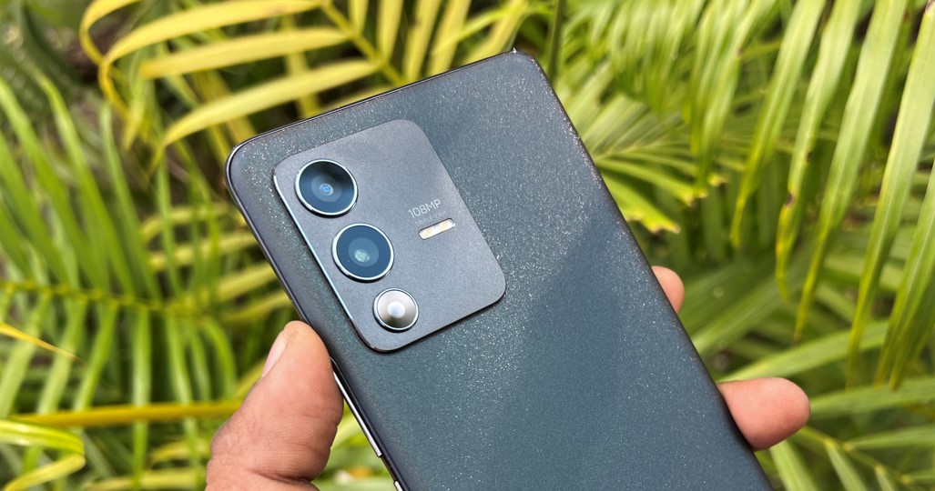 Vivo V23 Pro 5G. Credit: DH Photo/KVN Rohit