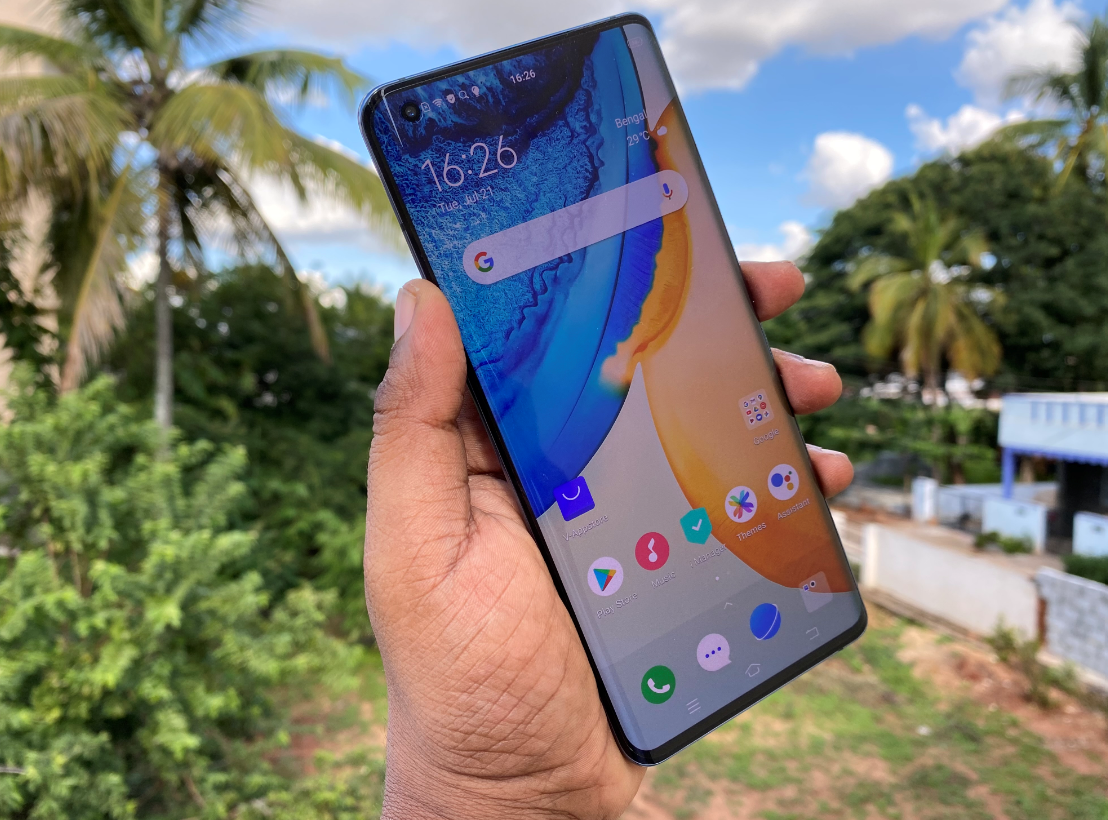 Vivo X50 Pro has one of the best display for a phone. Credit: DH Photo/KVN Rohit