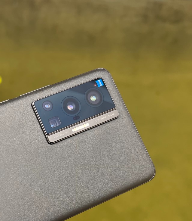 Vivo X70 Pro. Credit: DH Photo/ KVN Rohit