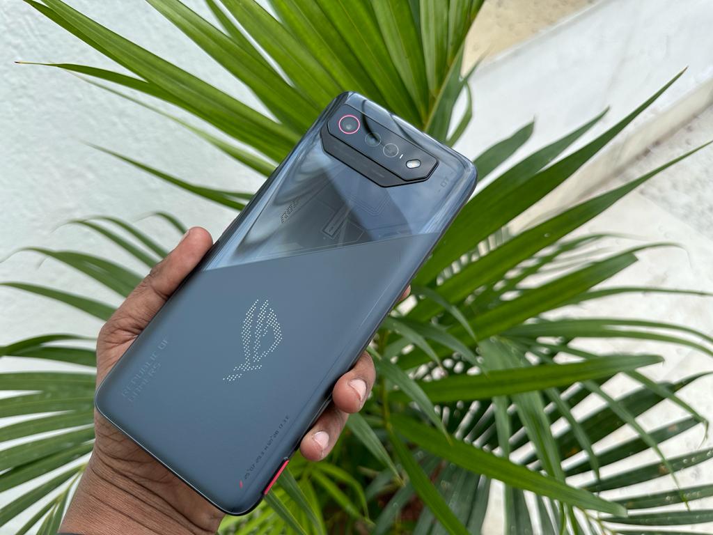ROG Phone 7. Credit: DH Photo/KVN Rohit